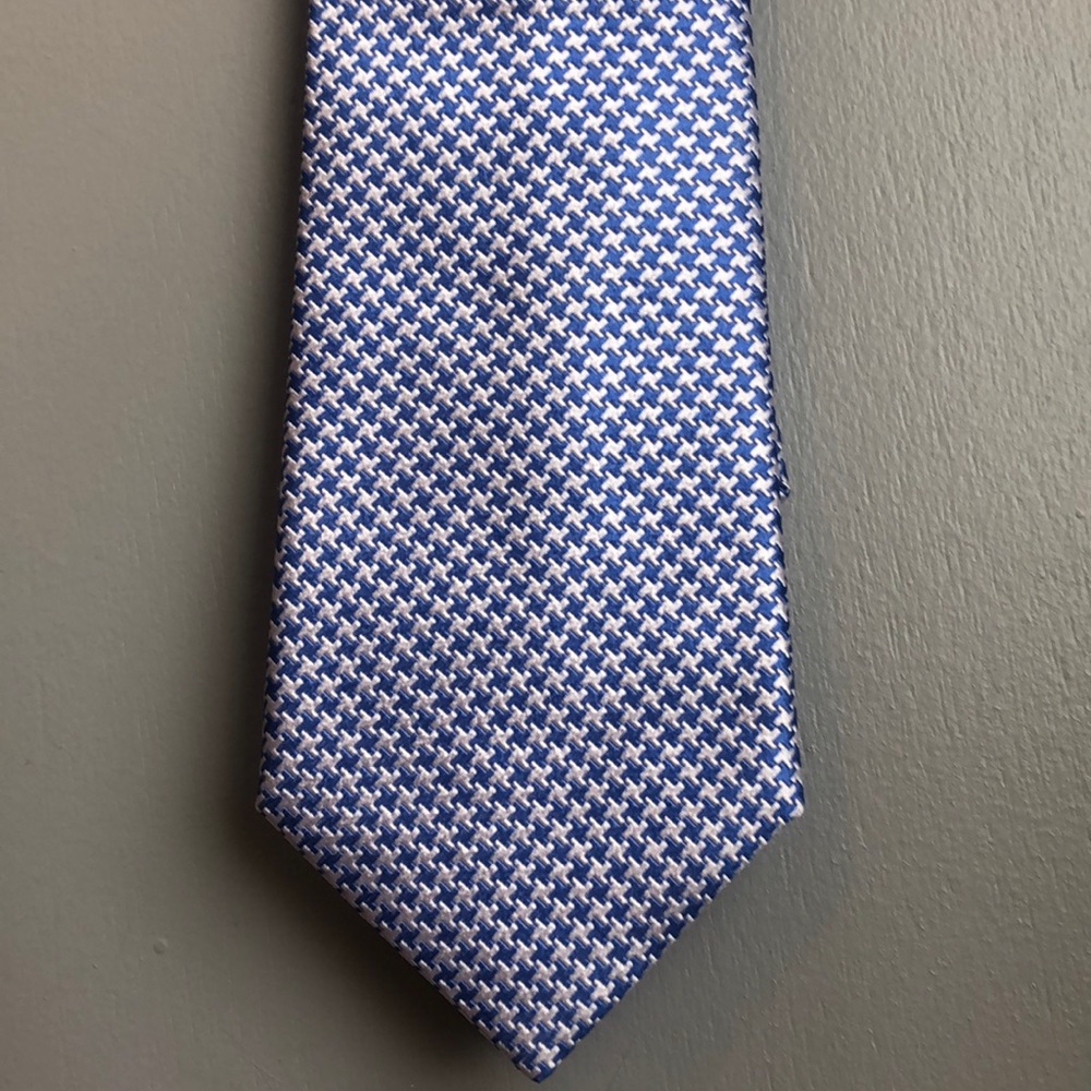 Charles Tyrwhitt tie